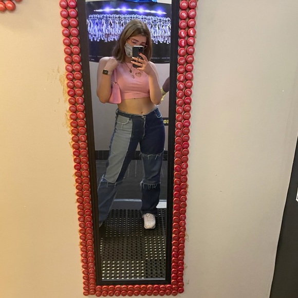 Profile Picture of Caley Ettinger (@caleyettinger) on Poshmark