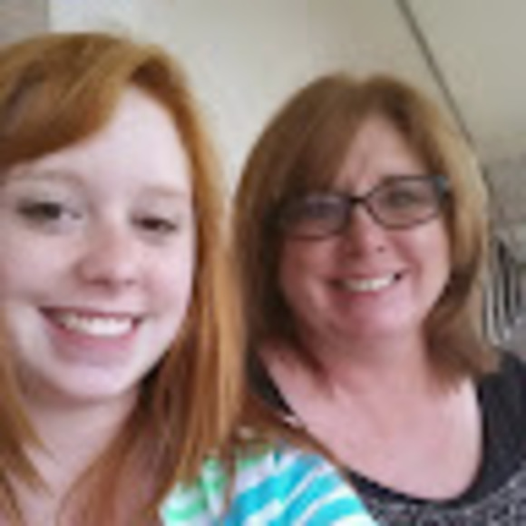 Profile Picture of Patricia Burton (@patriciaburt820) on Poshmark