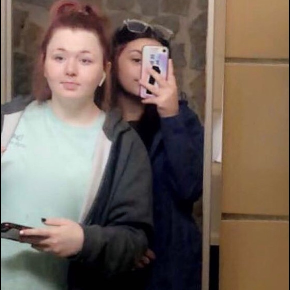 Profile Picture of Cadence Larguero (@clarguero) on Poshmark