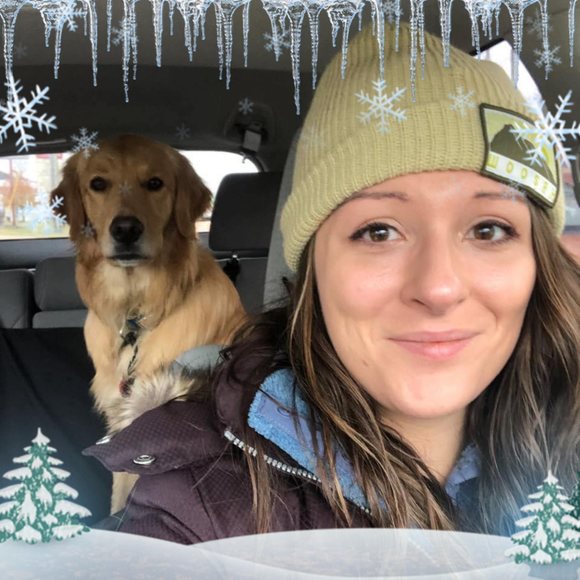 Profile Picture of Carrie Dewolfe (@carriedewolfe) on Poshmark