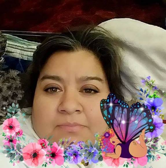 Profile Picture of Rosa Rosales (@rosarosales0475) on Poshmark