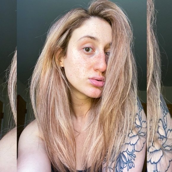 Profile Picture of Sabrina Jungclaus (@sabrinaarielll) on Poshmark