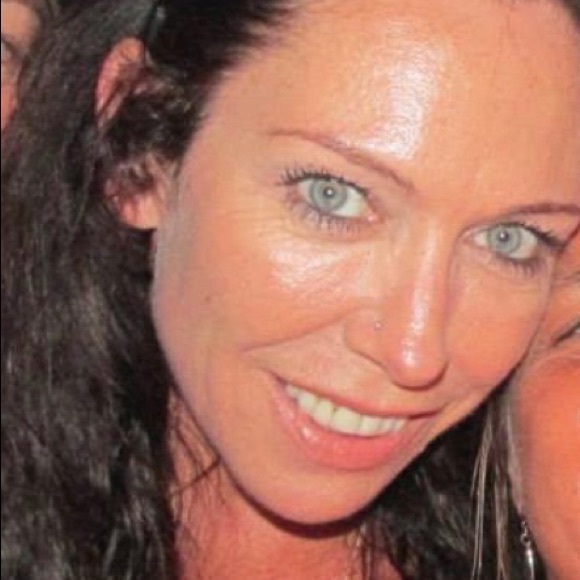 Profile Picture of Barbie Vereen (@barbivereen) on Poshmark