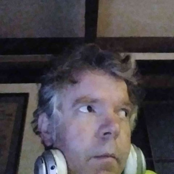 Profile Picture of Tad malcolm Cossins (@cossinstad) on Poshmark