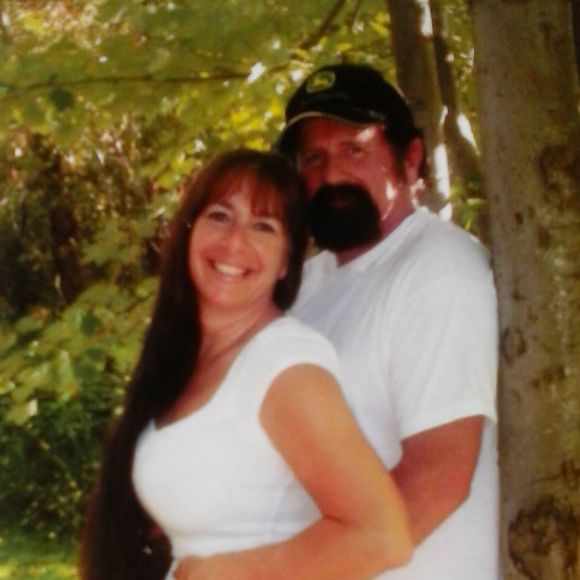 Profile Picture of Darlene Lindsley (@cowbell62) on Poshmark