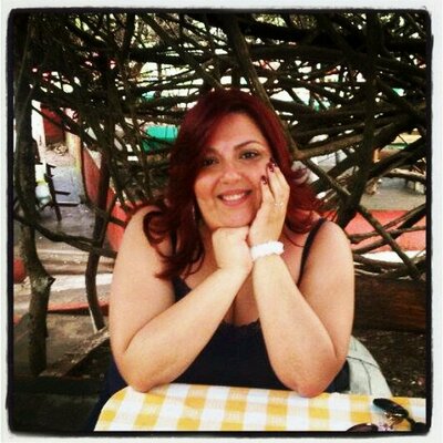 Profile Picture of Helen Guevara (@petuniahelen) on Twitter