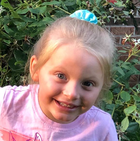 Profile Picture of Robin Mcnabb (@bluegrasspr) on Poshmark