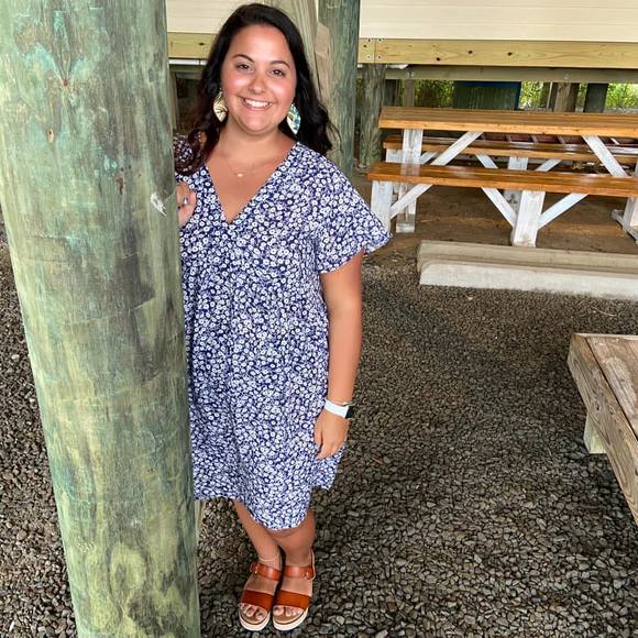 Profile Picture of Gabriella Leserra (@gleserra) on Poshmark