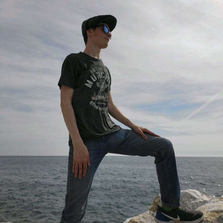 Profile Picture of Dustin Moore (@@dmoore2019) on Tiktok