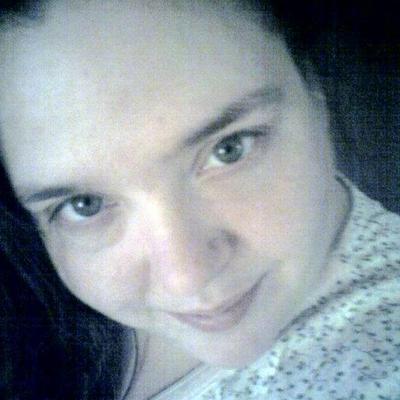 Profile Picture of Stacy Ward (@StacyMarie1279) on Twitter