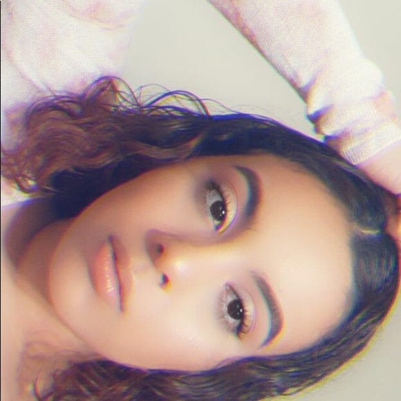 Profile Picture of Ruby Guerrero (@rubyguerrero738) on Poshmark