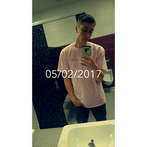 Profile Picture of Luke Mayer (@lukeemayer) on Poshmark