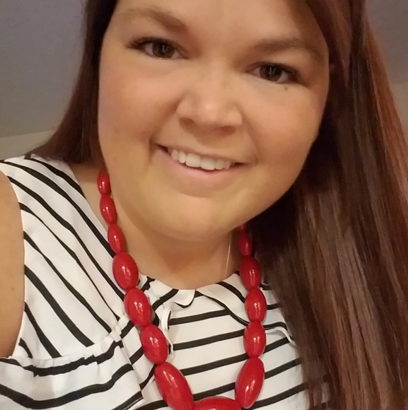 Krista Starkey - Poshmark Profile Picture of Krista Starkey (@krstarkey5295) on Poshmark