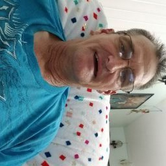 Profile Picture of Paul Hall (@hallpaul554) on Poshmark