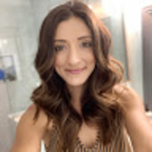 Profile Picture of Michele Santacroce (@msantacroce) on Poshmark