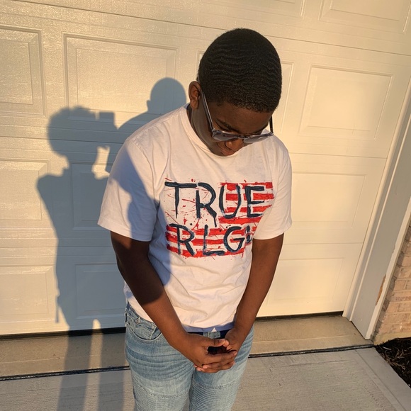 Profile Picture of David Hawkins (@davothadon) on Poshmark