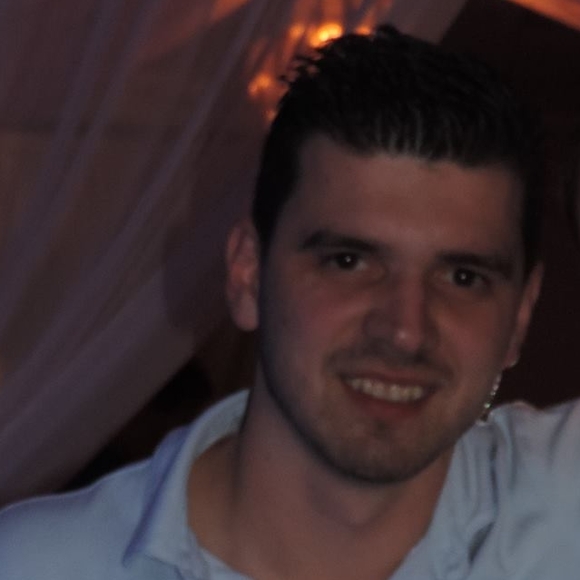 Profile Picture of Rajko Visnjic (@rajkoo318) on Poshmark