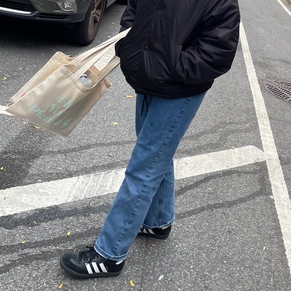 Profile Picture of Avery Mcdaniel (@avery_mcd) on Poshmark