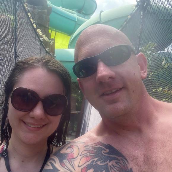 Mike Lloyd - Poshmark Profile Picture of Mike Lloyd (@mklyd1212) on Poshmark