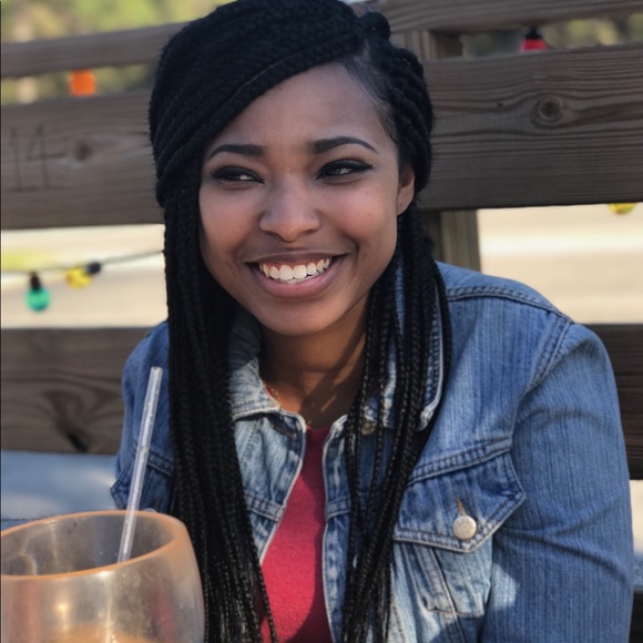 Profile Picture of Michaela Goodson (@kayarie) on Poshmark