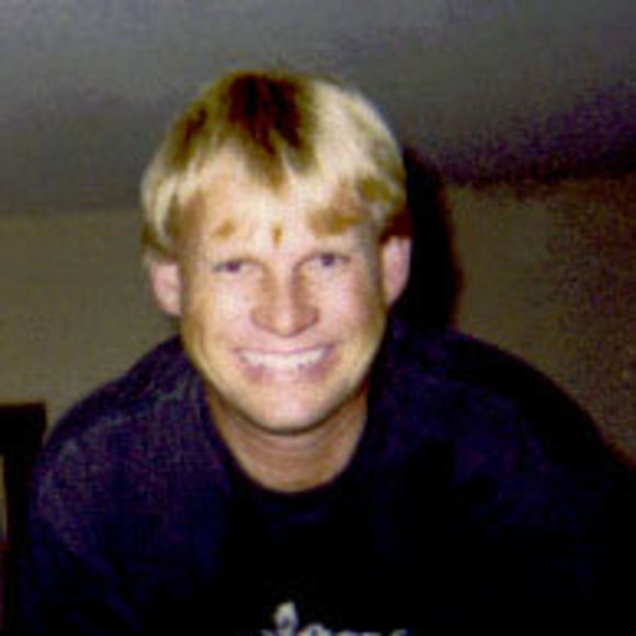 Profile Picture of Wayne Larson (@wayne_larson) on Poshmark