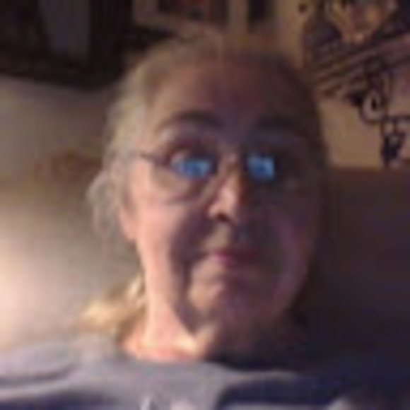 Profile Picture of Patti Lekas (@lekaspatti6) on Poshmark