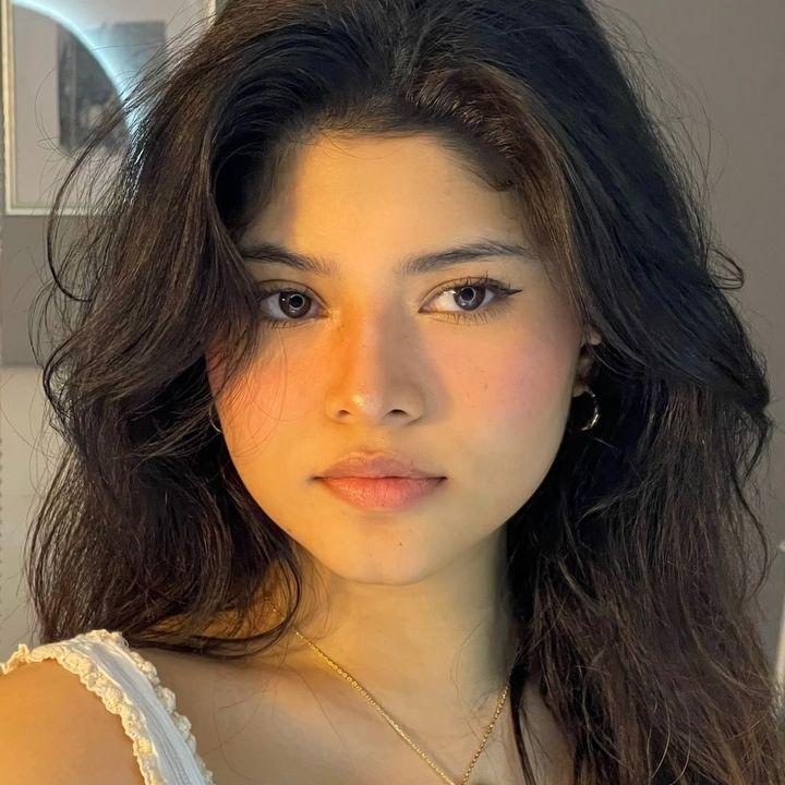 Profile Picture of Chelsia (@chelsiabai) on Tiktok