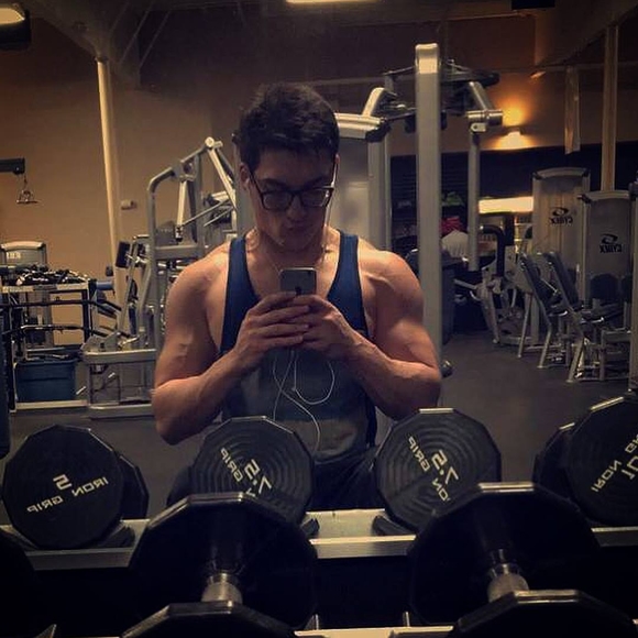 Profile Picture of Dion Stevens (@stevensd25) on Poshmark