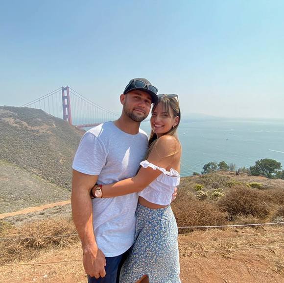 Profile Picture of Daniela Romancee (@daniromancee) on Poshmark