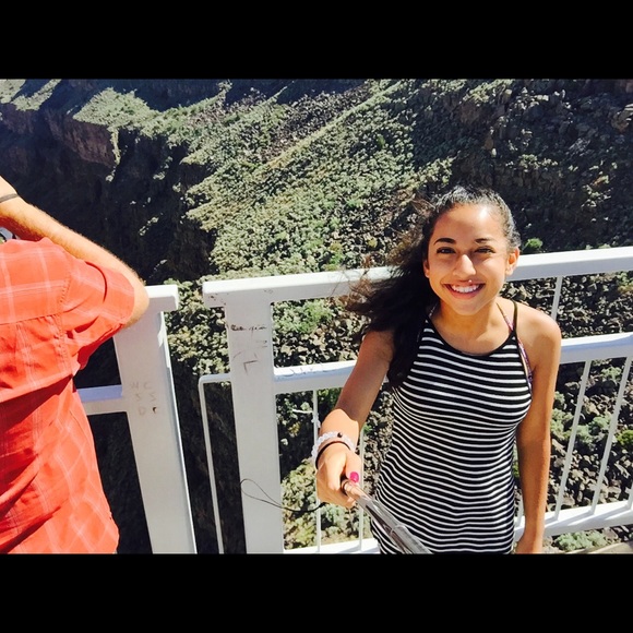 Arianna Olague - Poshmark Profile Picture of Arianna Olague (@ariannaolague) on Poshmark