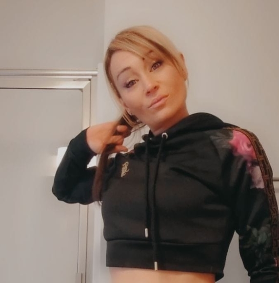 Profile Picture of Jess Blevins (@meccachic05) on Poshmark