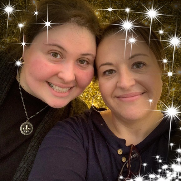 Profile Picture of Alexandra Moretti (@a_moretti) on Poshmark