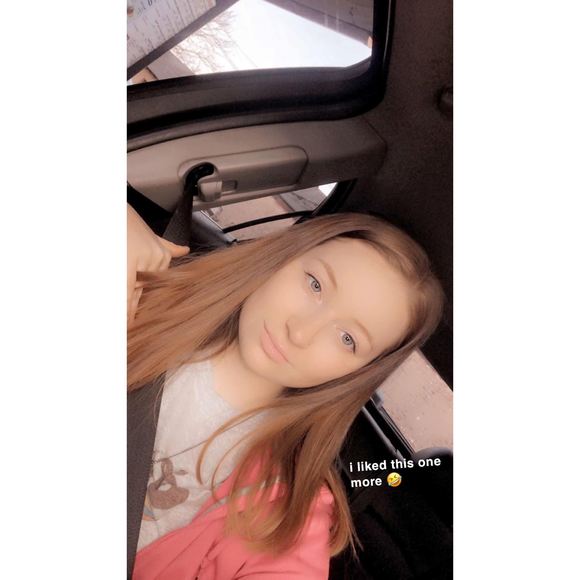 Profile Picture of Haley Raymond (@officialhaley11) on Poshmark