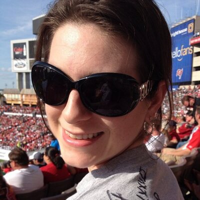Profile Picture of Courtney Ullrich (@zubenescamali) on Twitter