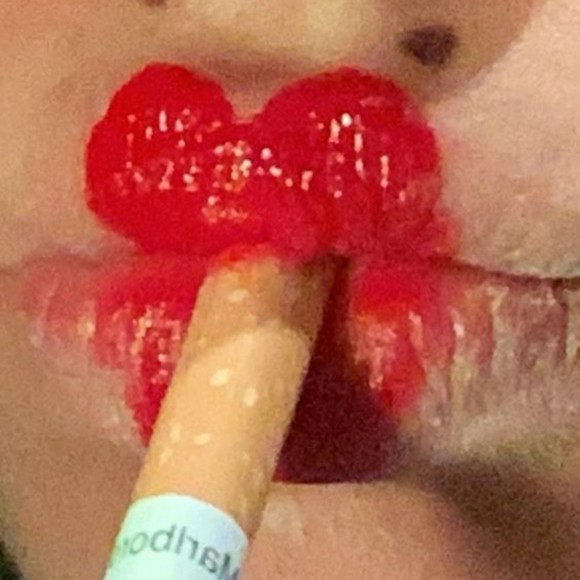 Profile Picture of Fiona Shine duncan (@fshineduncan) on Poshmark