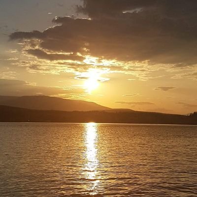 Profile Picture of Hailey Matthews (@northerngirl_yt) on Twitter