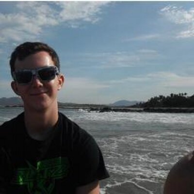 Profile Picture of Brett (@WhatCliff44) on Twitter