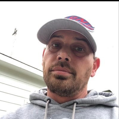 Profile Picture of Ryan Peterburs (@PeterbursRyan) on Twitter