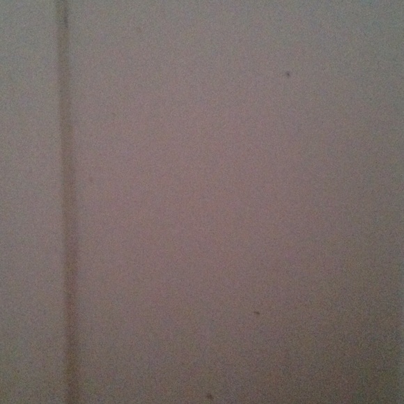 Profile Picture of Julie Chung (@pinkshirtsvs) on Poshmark