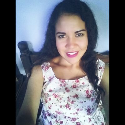 Profile Picture of Nora Julissa Cerda (@Juliettcer) on Twitter