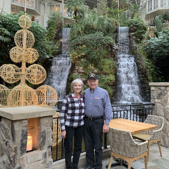 Profile Picture of Pat Hoffbauer (@triciahffbr) on Poshmark