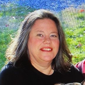 Profile Picture of Lynn Chapman (@LynnCha13422184) on Twitter