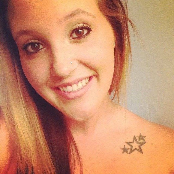 Profile Picture of Kristy Koehler (@koehlerk89) on Poshmark