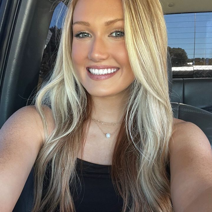 wisdomteethremoval 😭😭😭 - Tiktok Profile Picture of   wisdomteethremoval 😭😭😭 (@jennaa.ferrell) on Tiktok