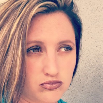 Profile Picture of Casey  Lynn (@hendrix4life_17) on Twitter