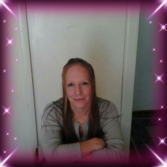 Profile Picture of Shonda Mitchell (@smmansfield) on Poshmark