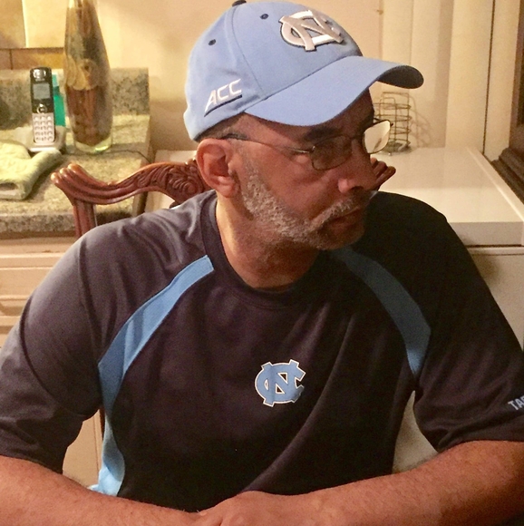 Profile Picture of Darryl Neal (@darrylneal) on Poshmark