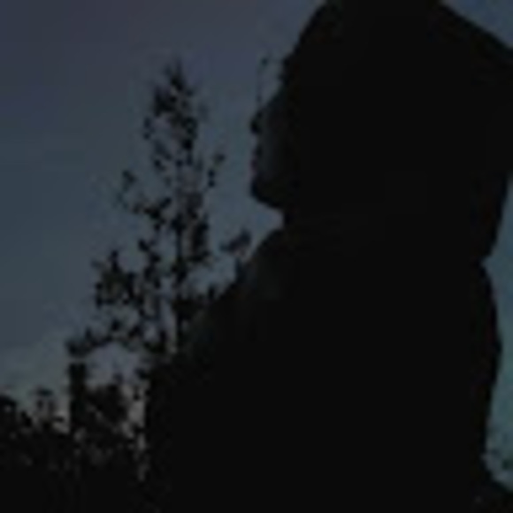 Amal Abduljawad - Poshmark Profile Picture of Amal Abduljawad (@amaljawad23) on Poshmark