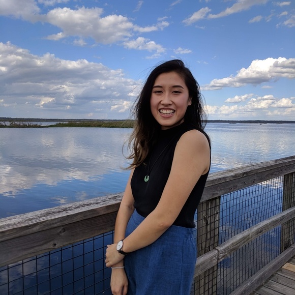 Profile Picture of Kathy Nguyen (@sharkvsmoose) on Poshmark