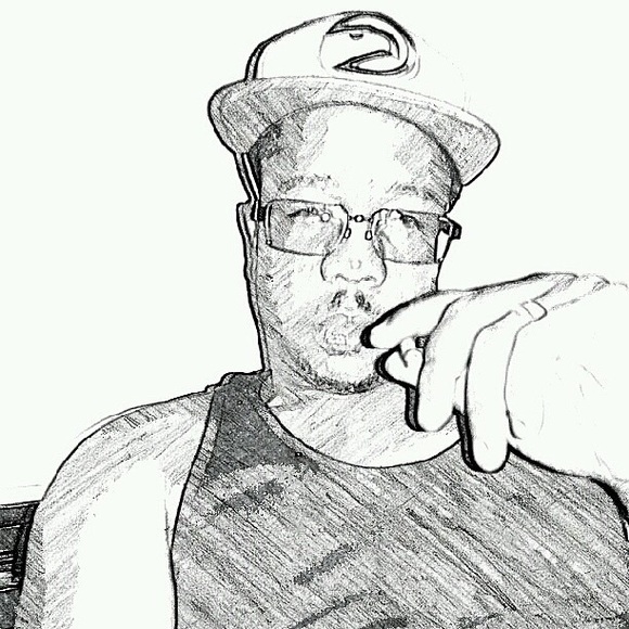 Profile Picture of C Harper (@cleezy212) on Poshmark